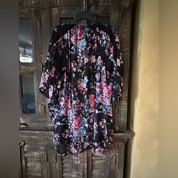 Express Other - Express Kimono Bright Floral Black Sheer Crochet Trim Open front Size Large